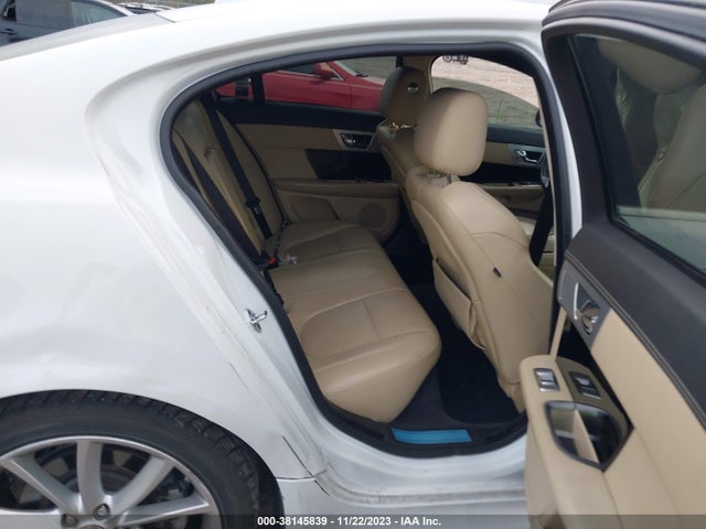 2012 JAGUAR XF SAJWA0HB2CLS55007 Photo 7