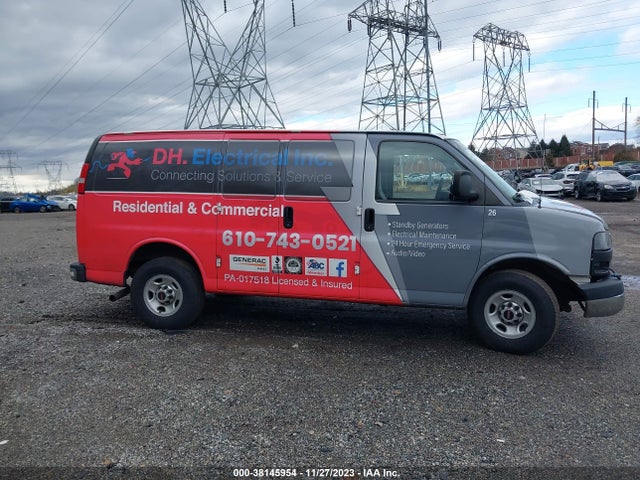 GMC Savana 2500 Work Van 2016 1GTW7AFFXG1902361 Image 13