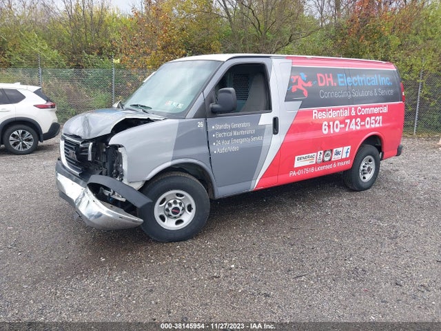 GMC Savana 2500 Work Van 2016 1GTW7AFFXG1902361 Image 2