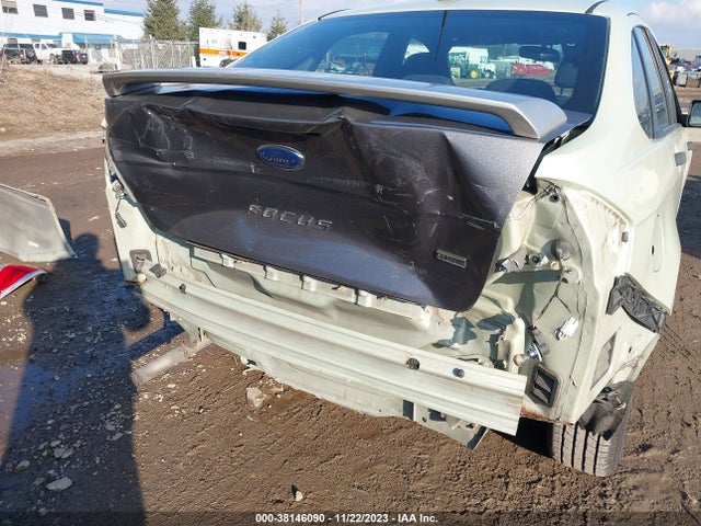 2011 FORD FOCUS SE VIN: 1FAHP3FN8BW177291
