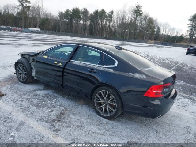 2017 VOLVO S90 YV1A22MK9H1010659 Photo 2