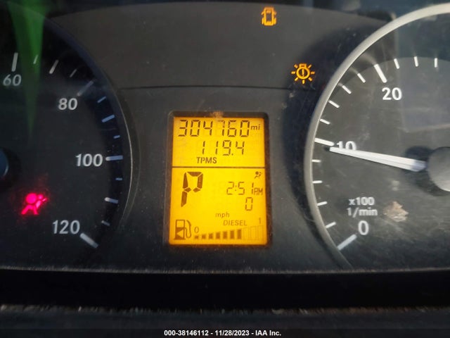 2014 Mercedes-benz Sprinter Cargo Vans მანქანა იყიდება აუქციონზე, vin: WD3PE8DE4E5902806, აუქციონის ნომერი: 38146112
