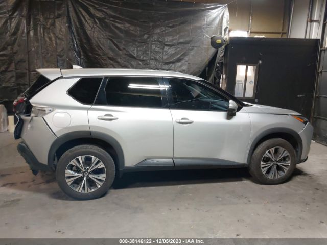 5N1AT3BB4MC834591 Nissan Rogue Sv Intelligent Awd