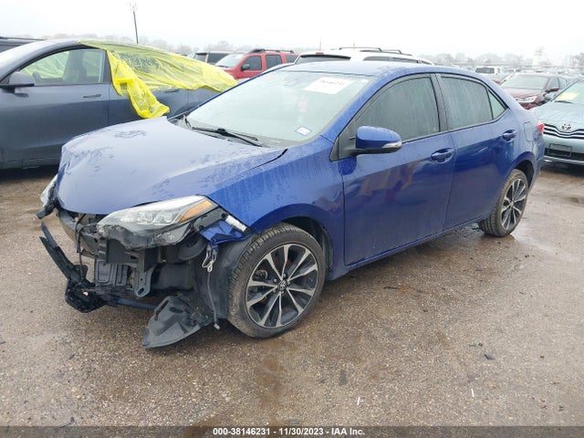 Toyota COROLLA SE 2018 5YFBURHE5JP766153 Image 2