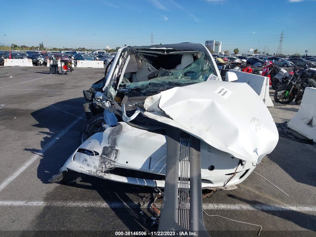 38146506 :رقم المزاد ، 7SAYGDEE3NF554851 vin ، 2022 Tesla Model Y Long Range Dual Motor All-wheel Drive مزاد بيع