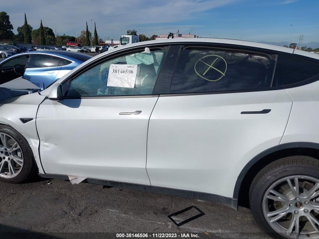 38146506 :رقم المزاد ، 7SAYGDEE3NF554851 vin ، 2022 Tesla Model Y Long Range Dual Motor All-wheel Drive مزاد بيع