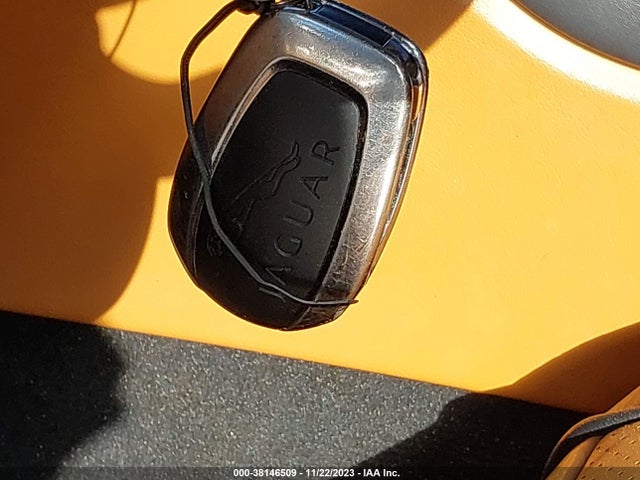 2011 JAGUAR XJ SAJWA2GB8BLV12134 Photo 10