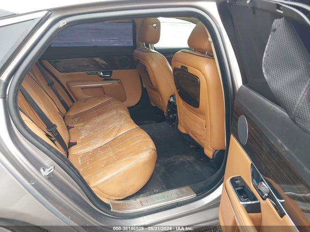 2011 JAGUAR XJ SAJWA2GB8BLV12134 Photo 7