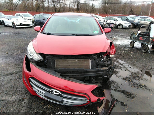 2016 HYUNDAI ELANTRA GT VIN: KMHD35LH4GU303899