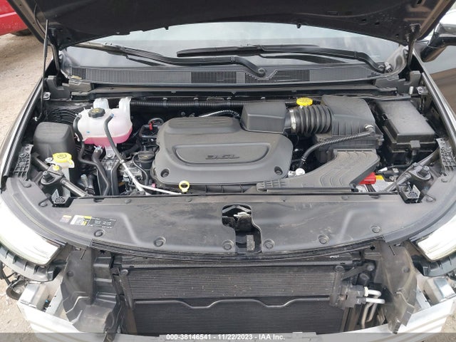 Chrysler Pacifica Limited 2023 2C4RC1GGXPR610902 Image 10