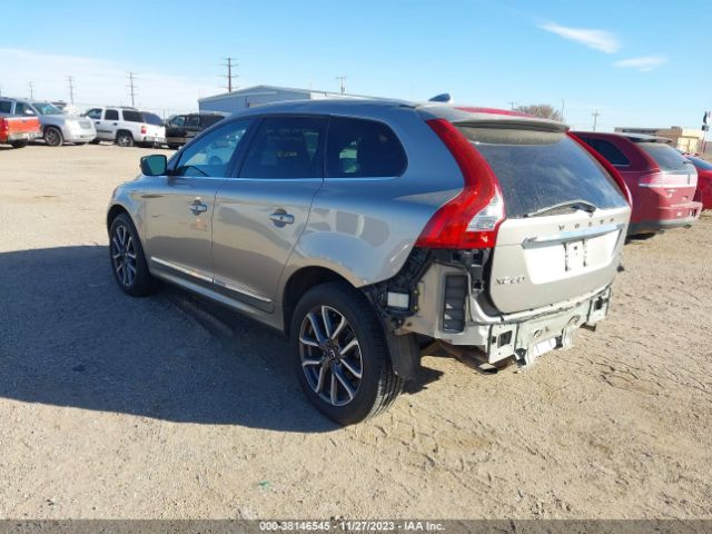 2016 VOLVO XC60 YV449MRM8G2924752 Photo 2
