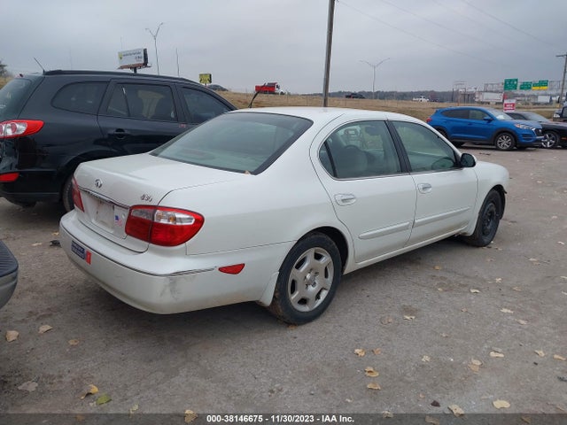 2000 INFINITI I30 TOURING/LUXURY VIN: JNKCA31A9YT112128