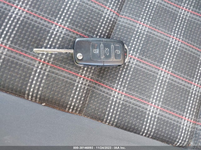 2009 VOLKSWAGEN GTI VIN: WVWEV71K29W094800
