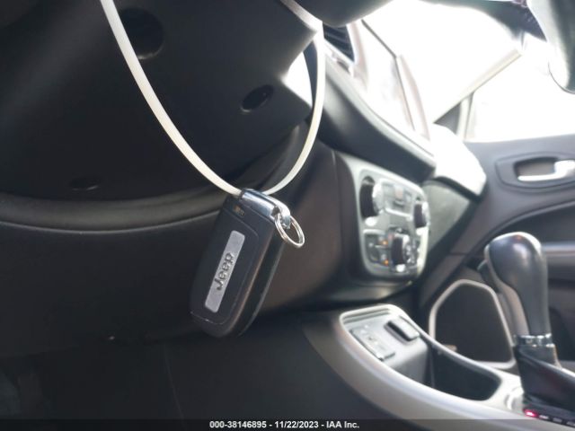 3C4NJCBB7HT629563 Jeep New Compass Latitude Fwd