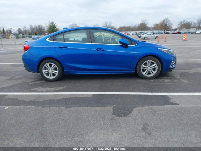 Chevrolet Cruze Lt Auto 2018 1G1BE5SM9J7124650 Image 14