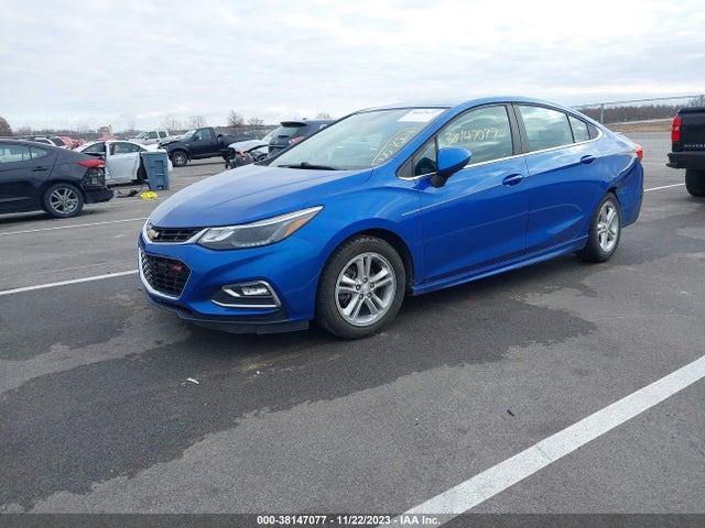 Chevrolet Cruze Lt Auto 2018 1G1BE5SM9J7124650 Image 2