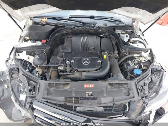WDDGF4HB5EA965521 Mercedes-Benz C 250 Sport/luxury
