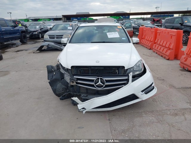 WDDGF4HB5EA965521 Mercedes-Benz C 250 Sport/luxury