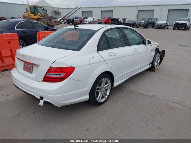 WDDGF4HB5EA965521 Mercedes-Benz C 250 Sport/luxury