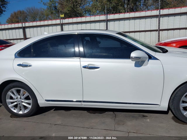 2011 LEXUS ES 350 VIN: JTHBK1EG0B2420829