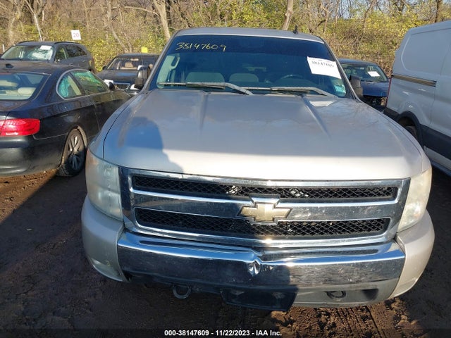 2008 CHEVROLET SILVERADO 1500 LT1 VIN: 2GCEC19J981304460