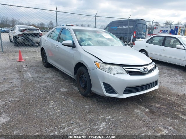 Toyota CAMRY LE 2014 4T1BF1FKXEU452524 Image 1