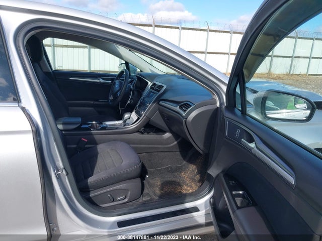 2015 FORD FUSION SE VIN: 3FA6P0H76FR132282