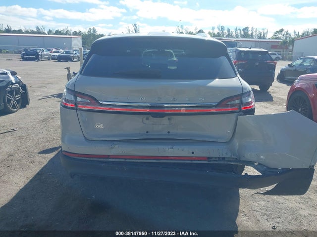 Lincoln Nautilus Standard 2021 2LMPJ6J99MBL09210 Image 16