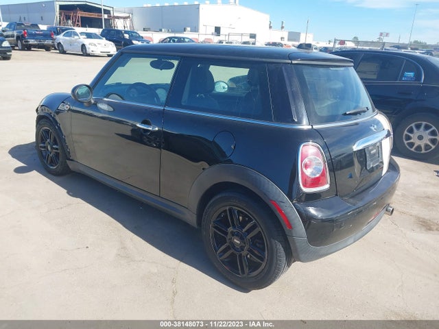 2013 MINI HARDTOP WMWSU3C51DT689568 Photo 2