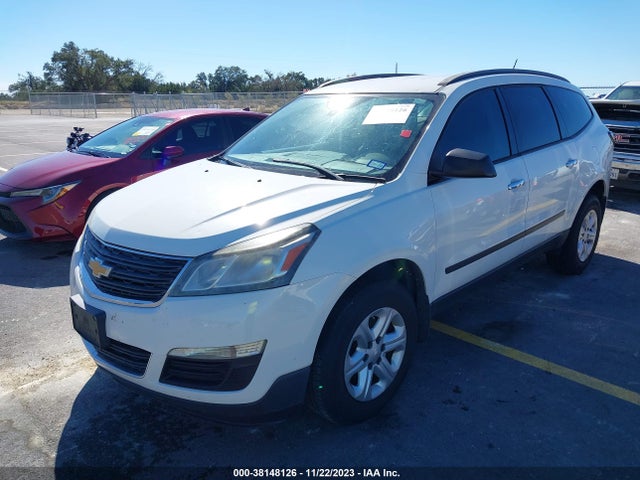 Chevrolet Traverse Ls 2014 1GNKRFKD1EJ138429 Image 2