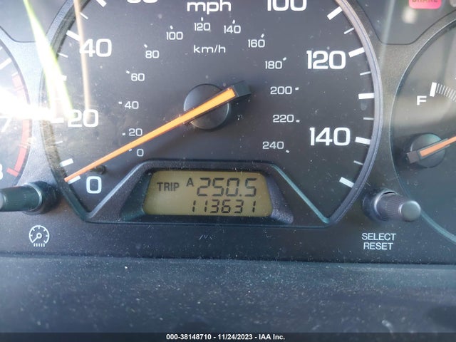 2000 HONDA ACCORD 2.3 SE VIN: JHMCG5676YC021132