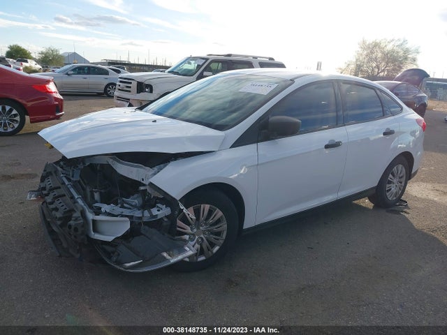 Ford FOCUS S 2017 1FADP3E21HL255068 Image 2