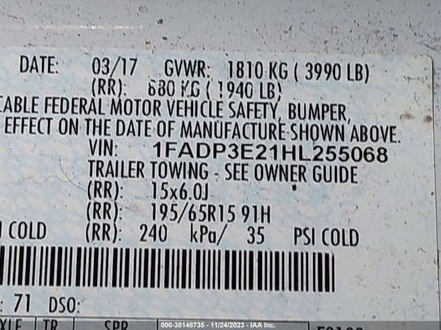 Ford FOCUS S 2017 1FADP3E21HL255068 Image 9