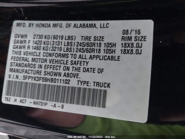 2017 HONDA RIDGELINE RTL VIN: 5FPYK3F59HB011102