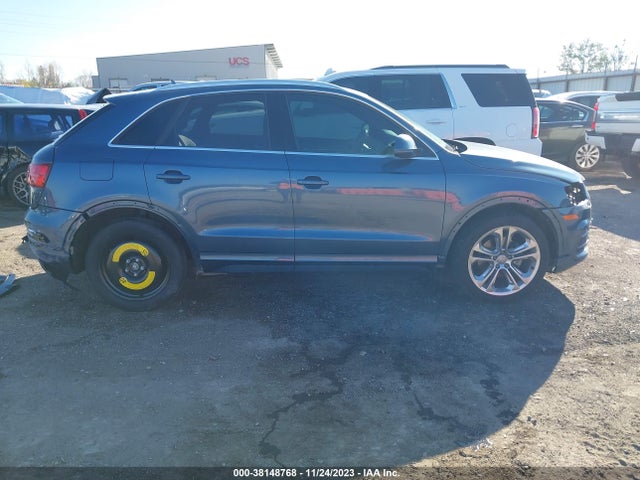 WA1JCCFS8HR002327 Audi Q3 2.0t Premium