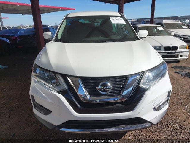 2017 NISSAN ROGUE S VIN: 5N1AT2MT6HC773069