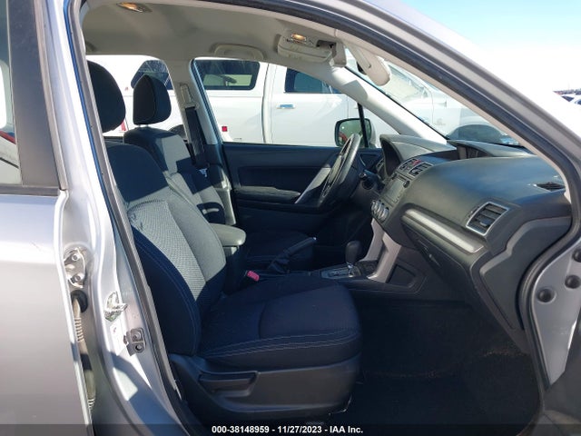 Subaru Forester 2.5i 2017 JF2SJABC6HH457767 Image 5