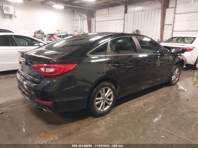 Hyundai SONATA SE 2017 5NPE24AF1HH446571 Image 4