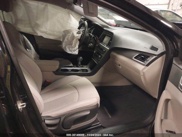 Hyundai SONATA SE 2017 5NPE24AF1HH446571 Image 5