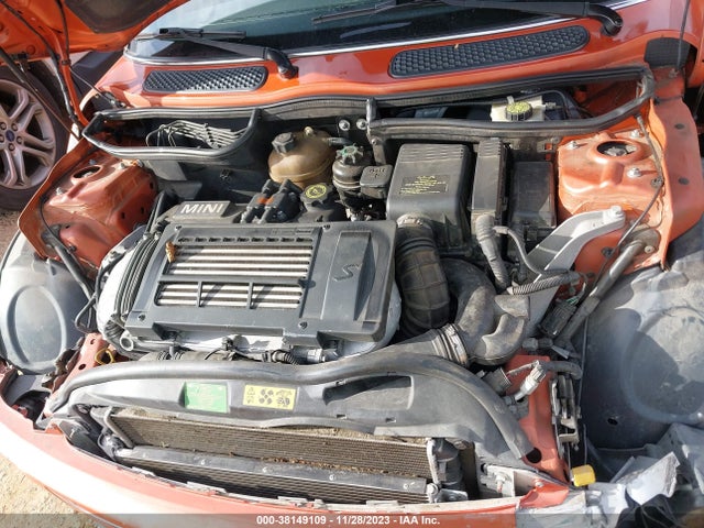 2005 MINI COOPER S WMWRH33465TF83339 Photo 9