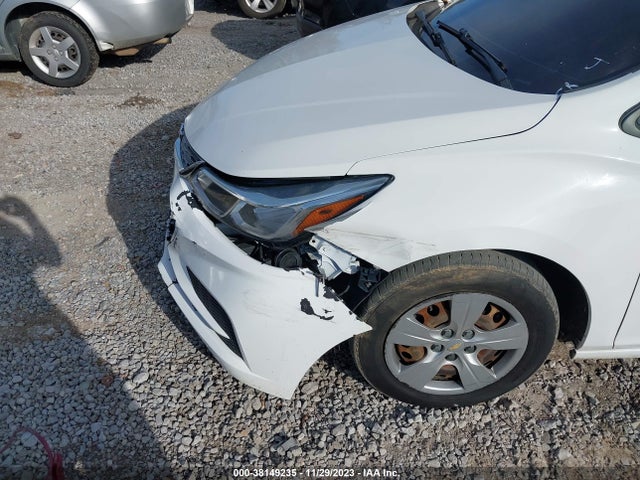 Chevrolet Cruze Ls Auto 2018 1G1BC5SM5J7125624 Image 6