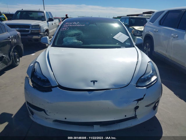 5YJ3E1EAXJF164767 Tesla Model 3 Mid Range/long Range