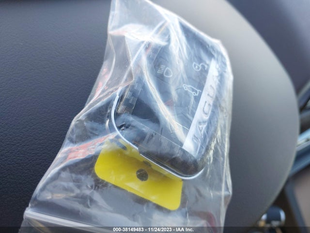 2017 JAGUAR F-PACE SADCK2BVXHA069722 Photo 10