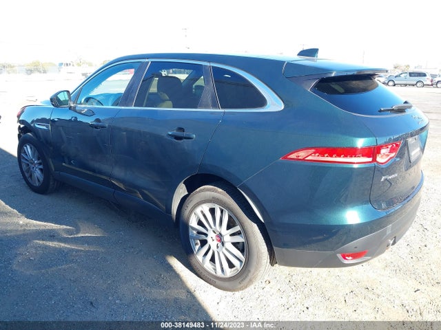 2017 JAGUAR F-PACE SADCK2BVXHA069722 Photo 2