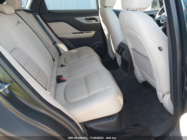 2017 JAGUAR F-PACE SADCK2BVXHA069722 Photo 7