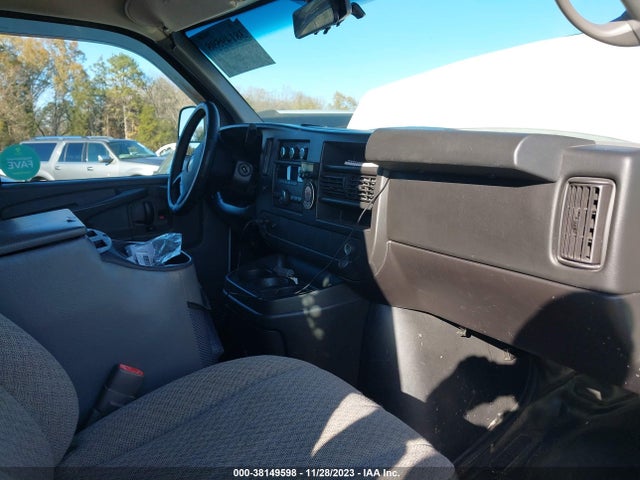 Chevrolet Express 3500 Work Van 2014 1GCZGUBAXE1157438 Image 5