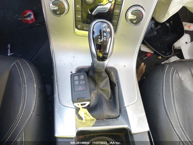Продаж на аукціоні авто 2017 Volvo S60 T5 Dynamic, vin: YV126MFL0H2438057, номер лоту: 38149602