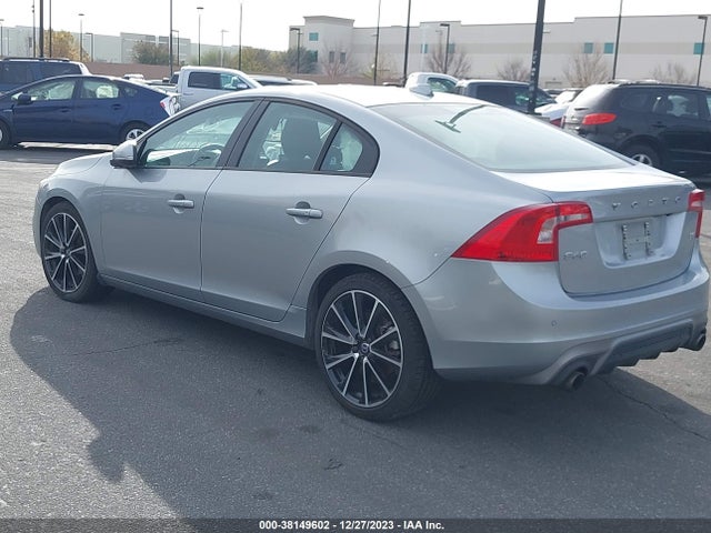 Продаж на аукціоні авто 2017 Volvo S60 T5 Dynamic, vin: YV126MFL0H2438057, номер лоту: 38149602