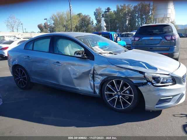 Продаж на аукціоні авто 2017 Volvo S60 T5 Dynamic, vin: YV126MFL0H2438057, номер лоту: 38149602