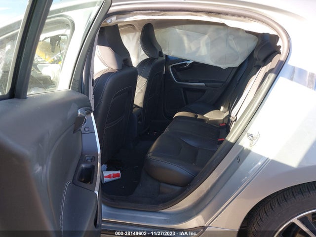 Продаж на аукціоні авто 2017 Volvo S60 T5 Dynamic, vin: YV126MFL0H2438057, номер лоту: 38149602